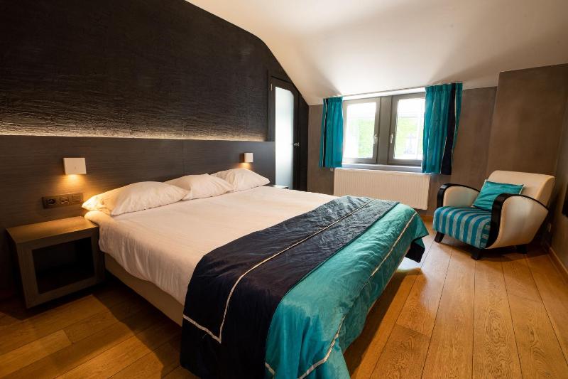 Superior Double Room image 4