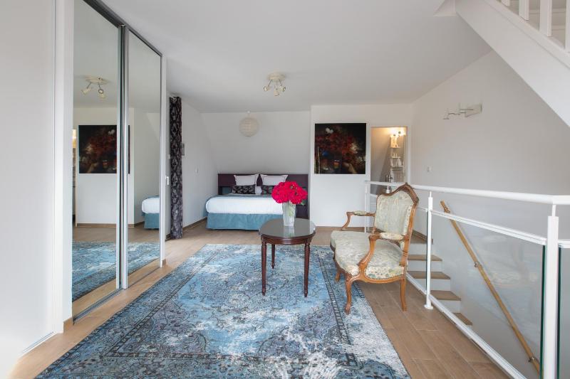 Two-Bedroom House image 4
