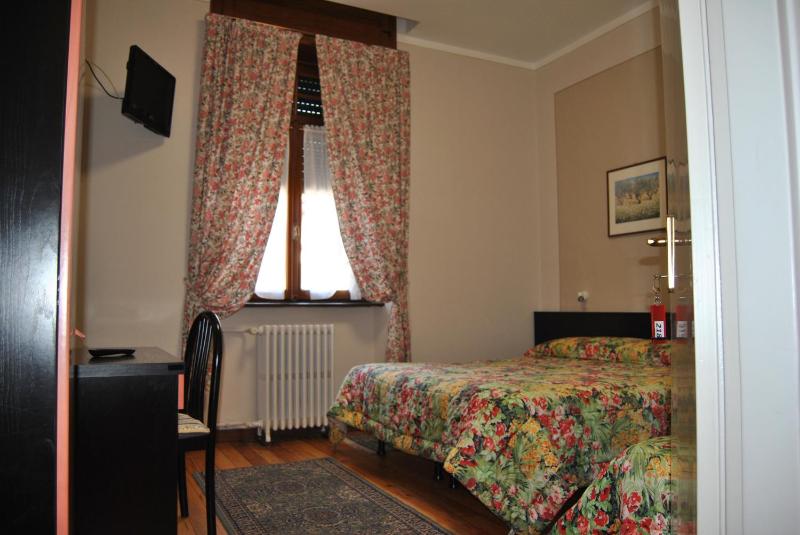 Triple Room image 2