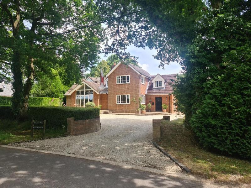 Ha'penny Acre - image 1