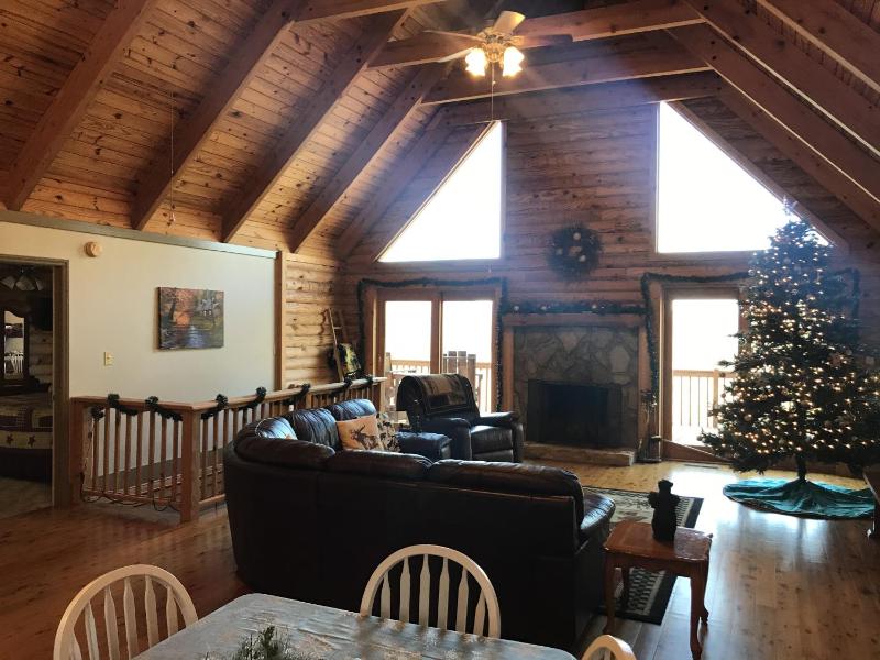 Three-Bedroom House image 2