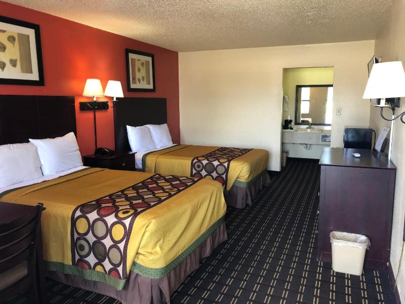 Double Room with Two Double Beds image 2