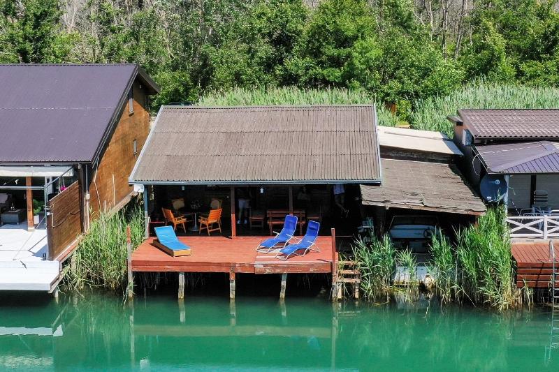 Rudovic River House - image 16