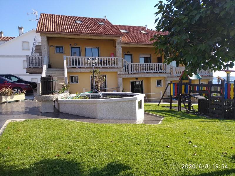 Apartment 2 Bedroom with Terrace image 1