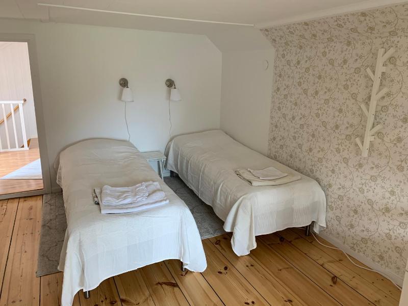 Large Two-Bedroom House image 3