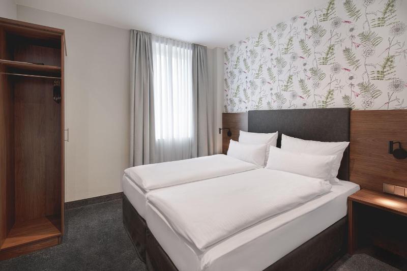 Two-Bedroom Suite image 3