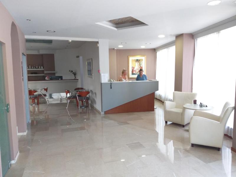 Apollo Hotel - image 3