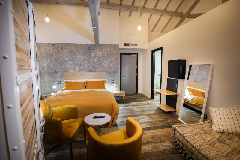 Junior Suite image 3