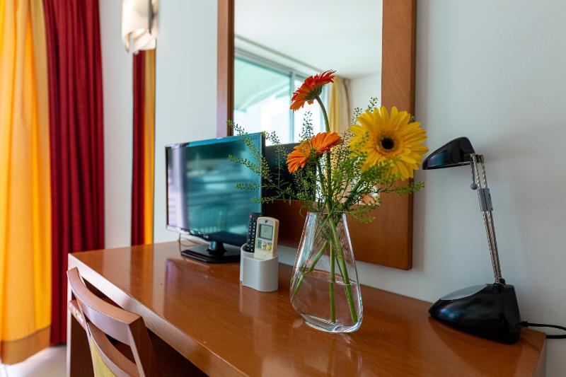 Single Room image 2