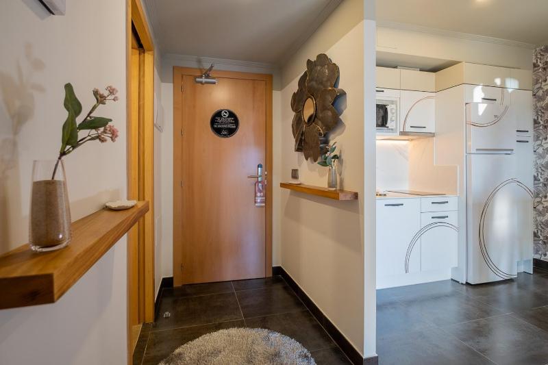 ON Suites Sevilla Apartments - image 8
