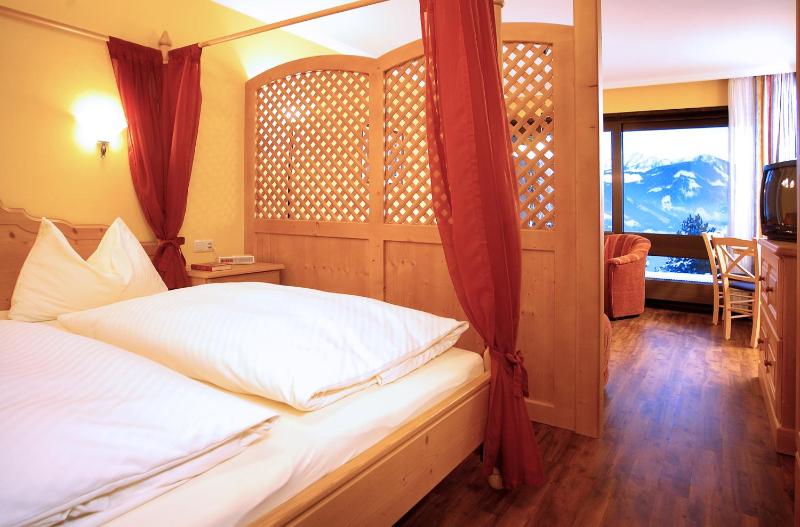 Two-Bedroom Apartment with Terrace image 3