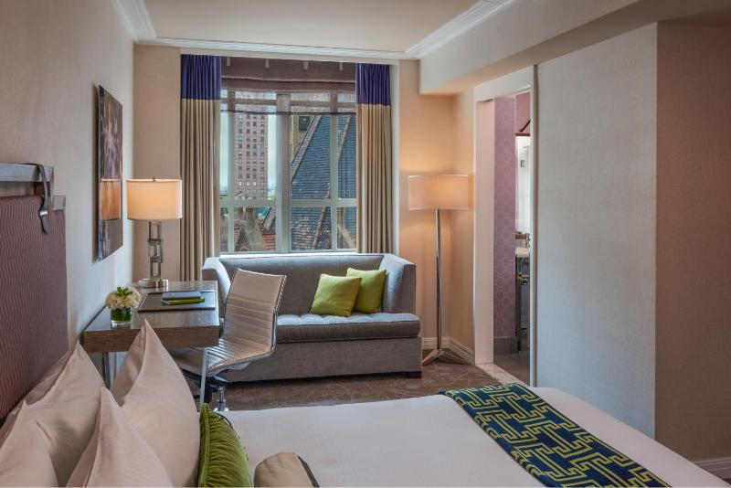 Premium King Room with Jetted Tub image 4