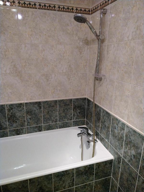 Twin Room image 3