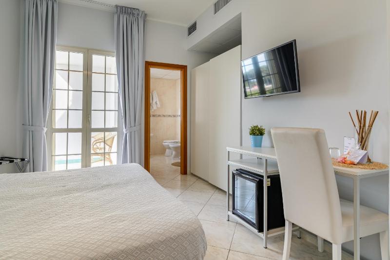 Superior Double or Twin Room image 2