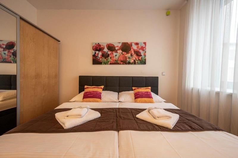 Business Double Room image 3