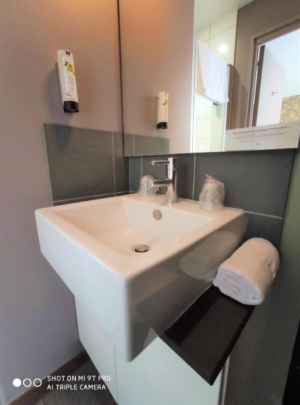 Superior Double Room image 3