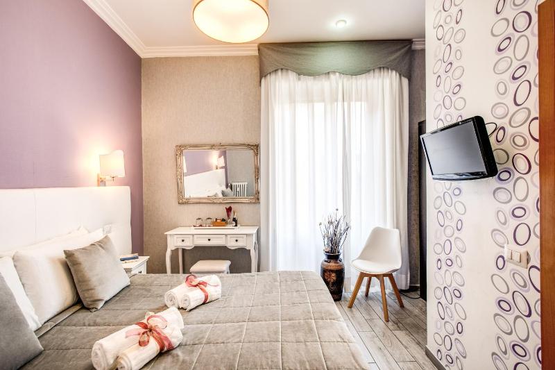 Double or Twin Room with Private External Toilet image 2