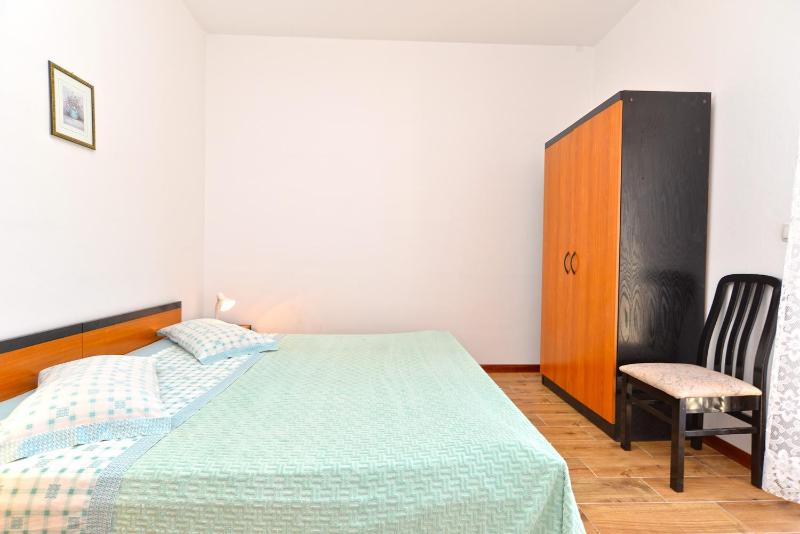 Apartment image 3