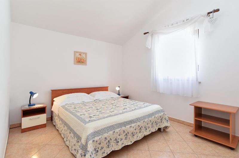 Apartment image 3