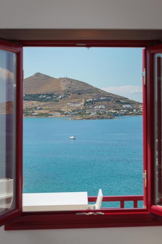 Double Room with Sea View image 2