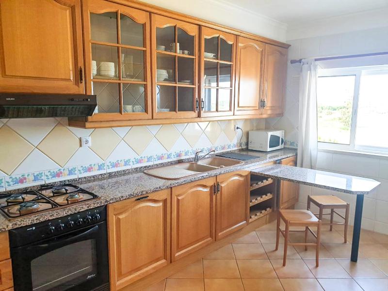 One-Bedroom Apartment image 3