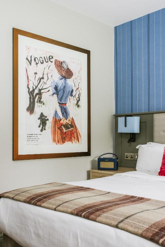 Classic Double Room image 1