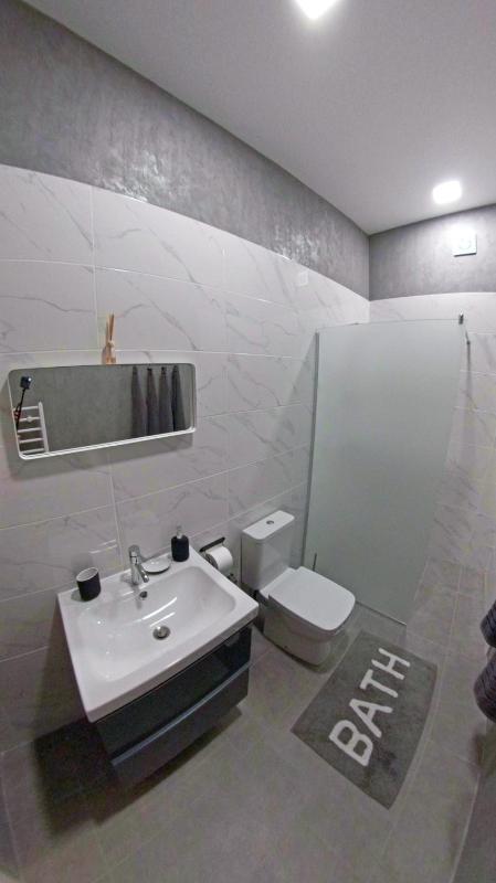 Deluxe Apartment image 2