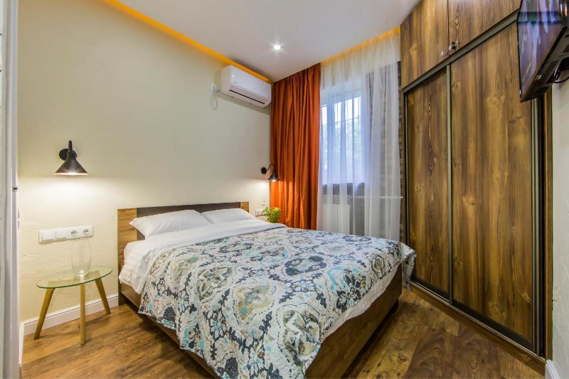 One-Bedroom Apartment image 1