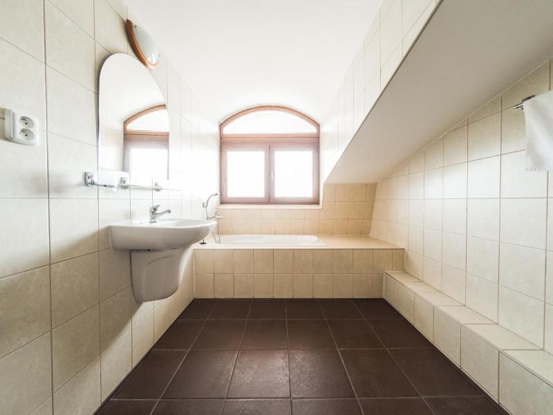 Single Room image 2