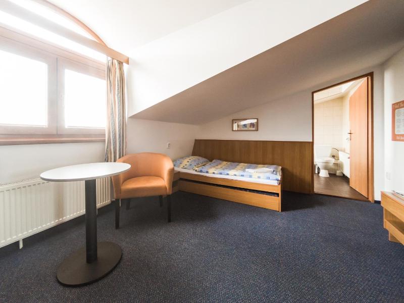 Single Room image 1