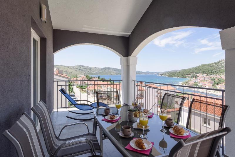 Apartmani Seget Images
