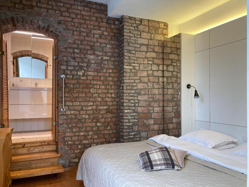 Apartment image 3