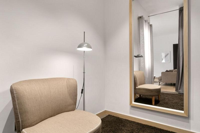  Superior Three-Bedroom Apartment  image 3