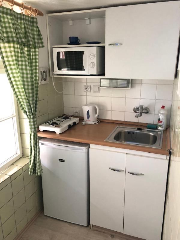 Double or Twin Room with Private Bathroom image 2