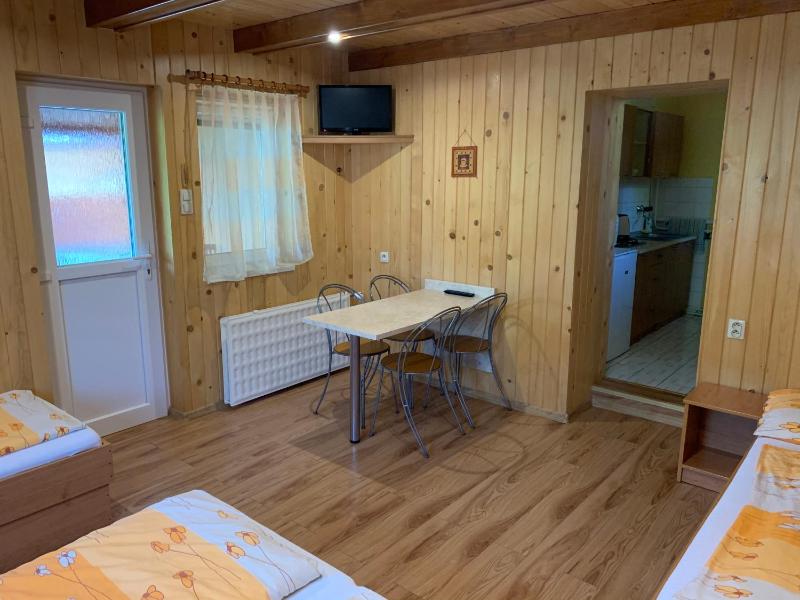 One-Bedroom Apartment with Terrace image 4