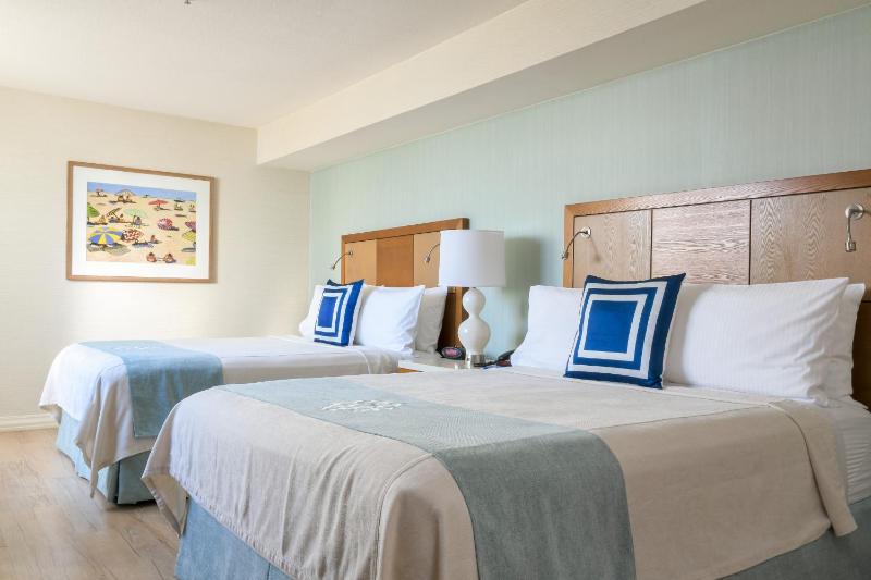 Queen Room with Two Queen Beds - Disability Access image 2