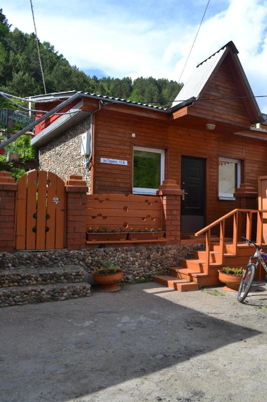 One-Bedroom House image 2