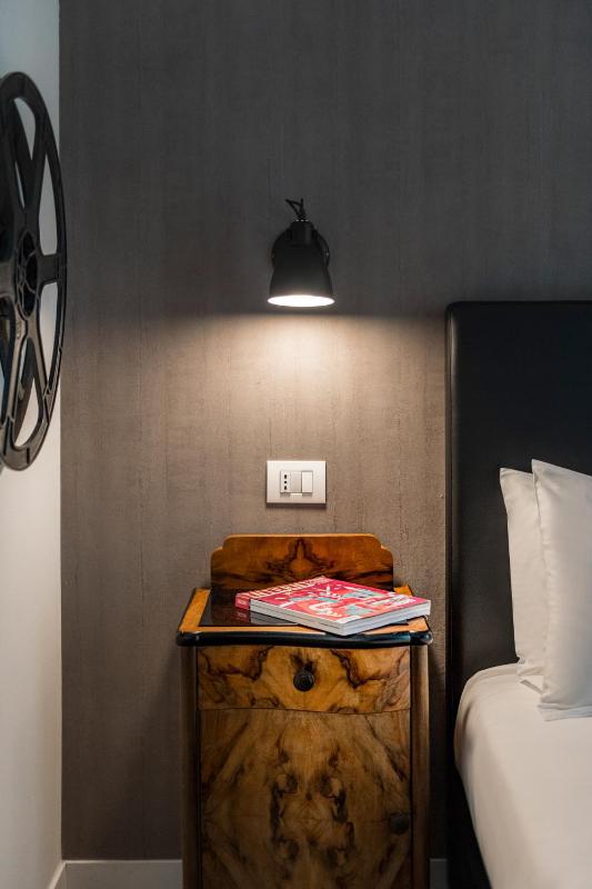 Up Hotel - image 10
