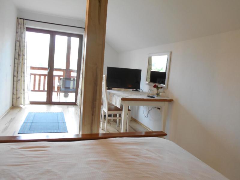Double Room with Mountain View image 3