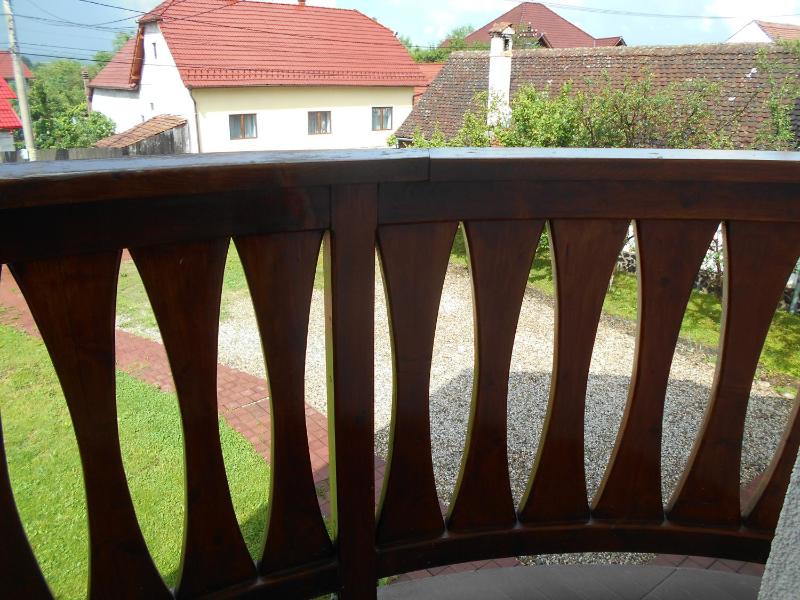 Family Room with Garden View image 3