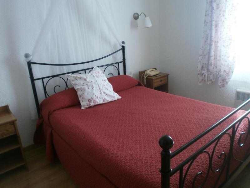 Single Room image 4