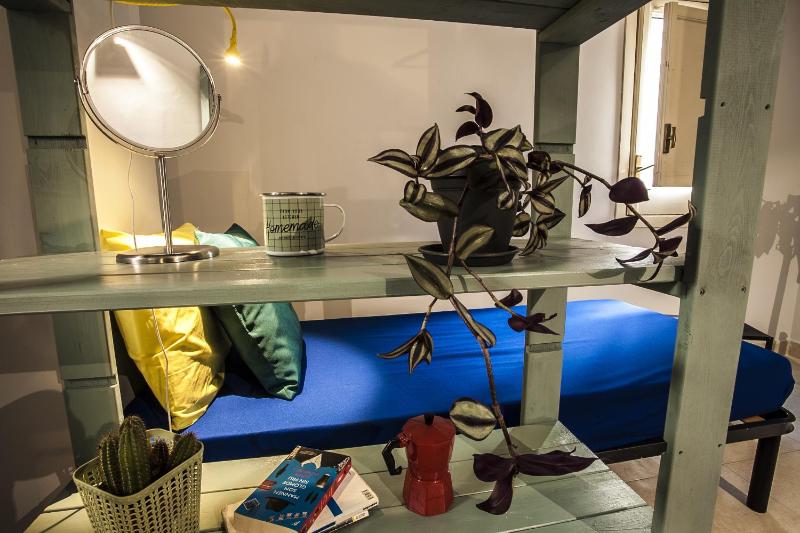 Bed in 4-Bed Mixed Dormitory Room with Private Bathroom image 4