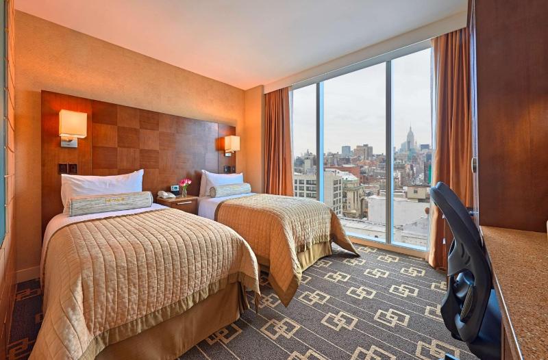 Wyndham Garden Chinatown - image 14