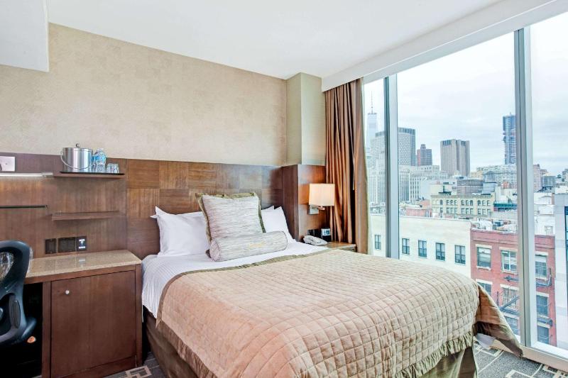 Wyndham Garden Chinatown - image 12