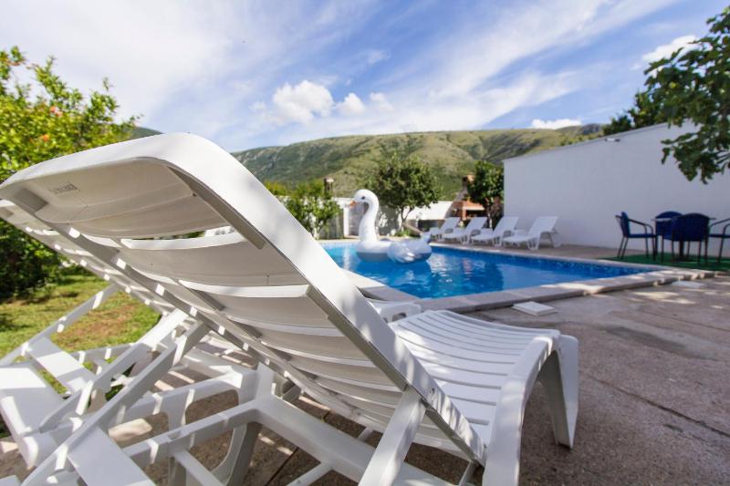Vacation house Vila Guma Rastani Mostar - image 16
