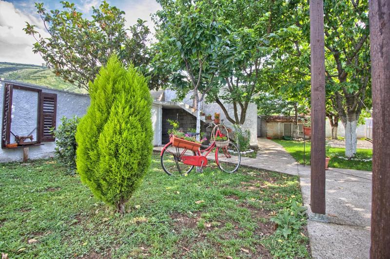 Vacation house Vila Guma Rastani Mostar - image 14