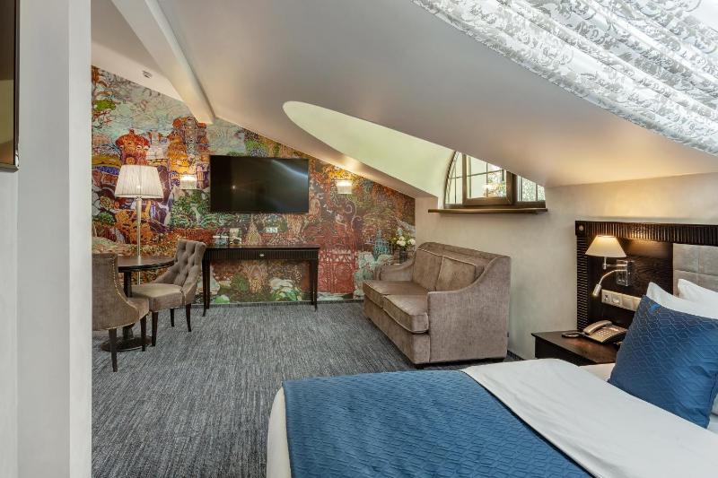 Executive Triple Room image 2