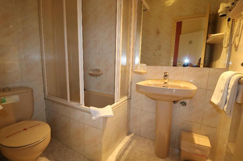 Room #9001229 image 3