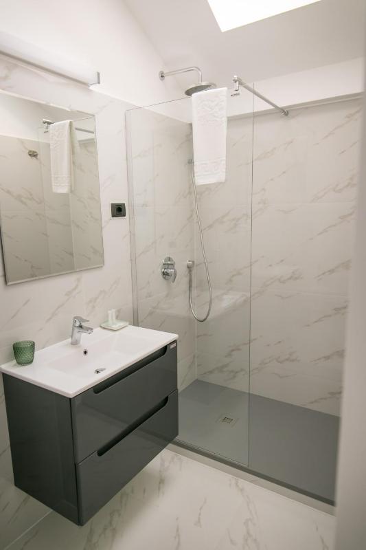 Superior Double Room image 3