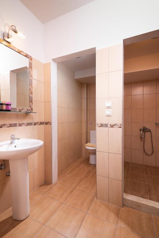 Classic Triple Room image 3